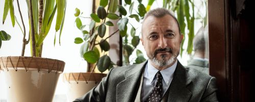 List of Books by Arturo Pérez-Reverte